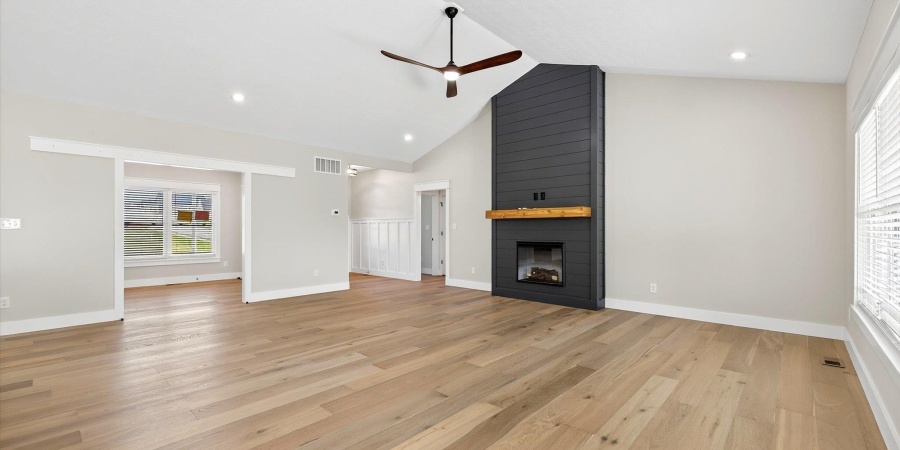 724 E Crestline Drive, Bloomington, Indiana 47401,MLS,202545004