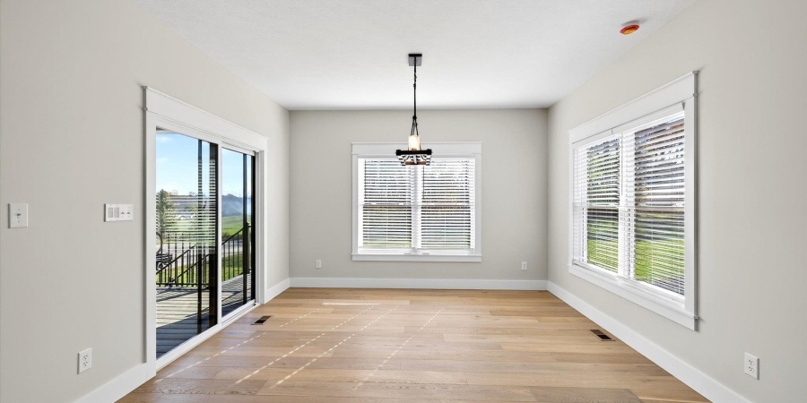 724 E Crestline Drive, Bloomington, Indiana 47401,MLS,202545004