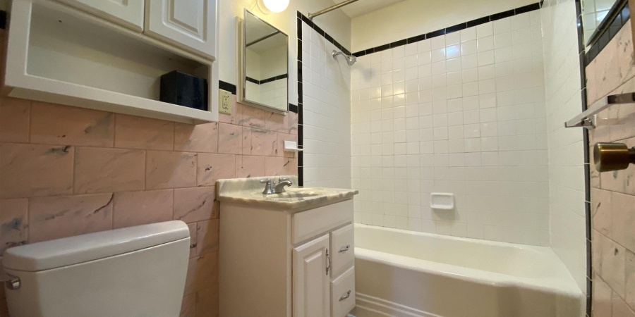 2415 E 4th Street, Bloomington, Indiana 47408,MLS,202545009