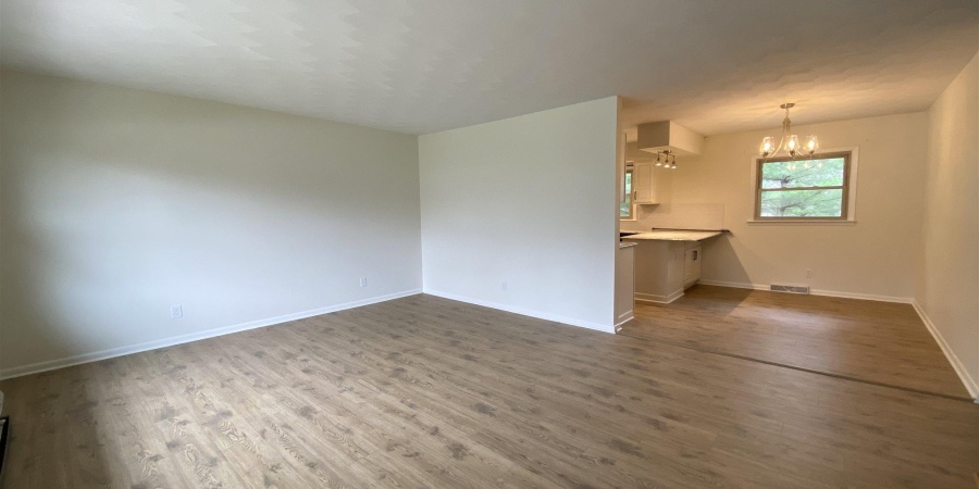 1100 E Prairie Drive, Bloomington, Indiana 47408,MLS,202545018