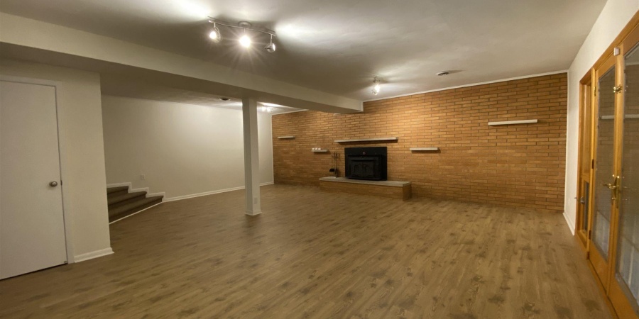 1100 E Prairie Drive, Bloomington, Indiana 47408,MLS,202545018