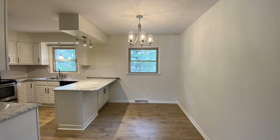 1100 E Prairie Drive, Bloomington, Indiana 47408,MLS,202545018