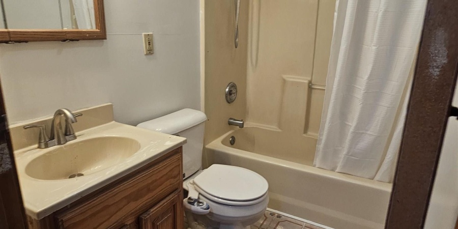 128 N Roosevelt Street, Bloomington, Indiana 47408,MLS,202545071