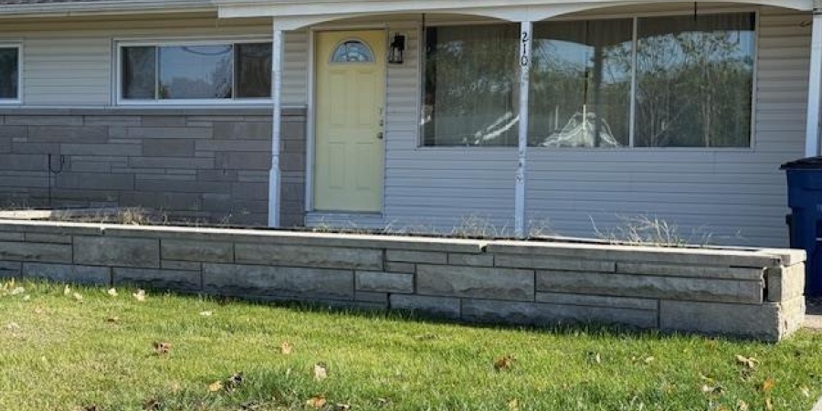 210 Shawnee Drive, Bedford, Indiana 47421,MLS,202545017