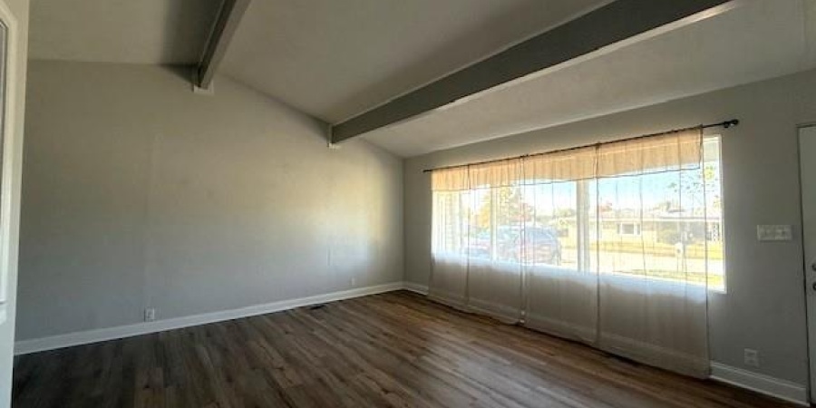 210 Shawnee Drive, Bedford, Indiana 47421,MLS,202545017