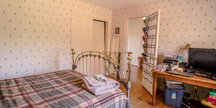 7 Mapleton Drive, Bedford, Indiana 47421-3436,MLS,202545160