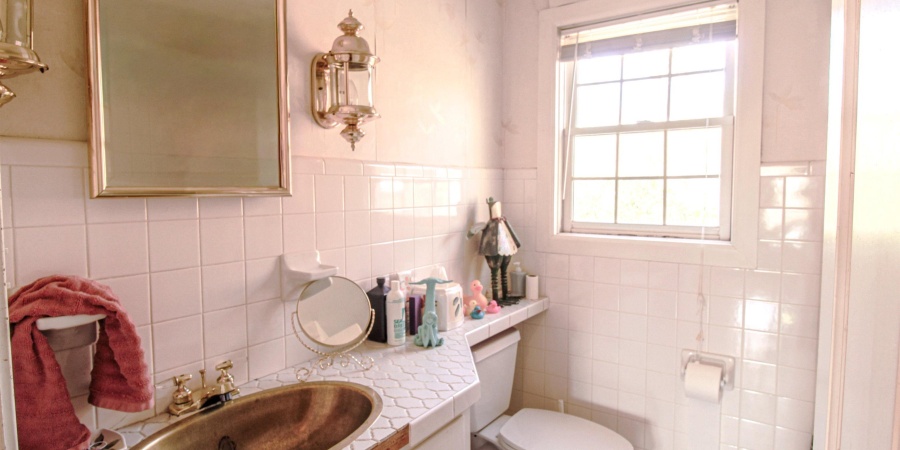 7 Mapleton Drive, Bedford, Indiana 47421-3436,MLS,202545160