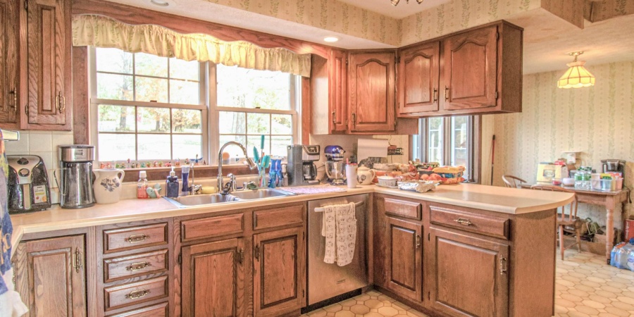 7 Mapleton Drive, Bedford, Indiana 47421-3436,MLS,202545160