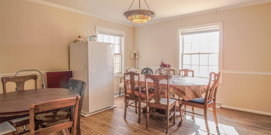 7 Mapleton Drive, Bedford, Indiana 47421-3436,MLS,202545160