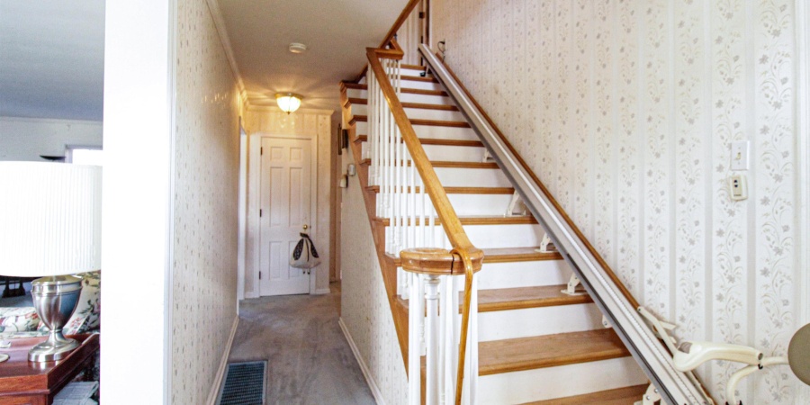 7 Mapleton Drive, Bedford, Indiana 47421-3436,MLS,202545160