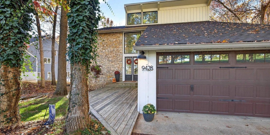 9428 S Harbour Pointe Drive, Bloomington, Indiana 47401,MLS,202545168