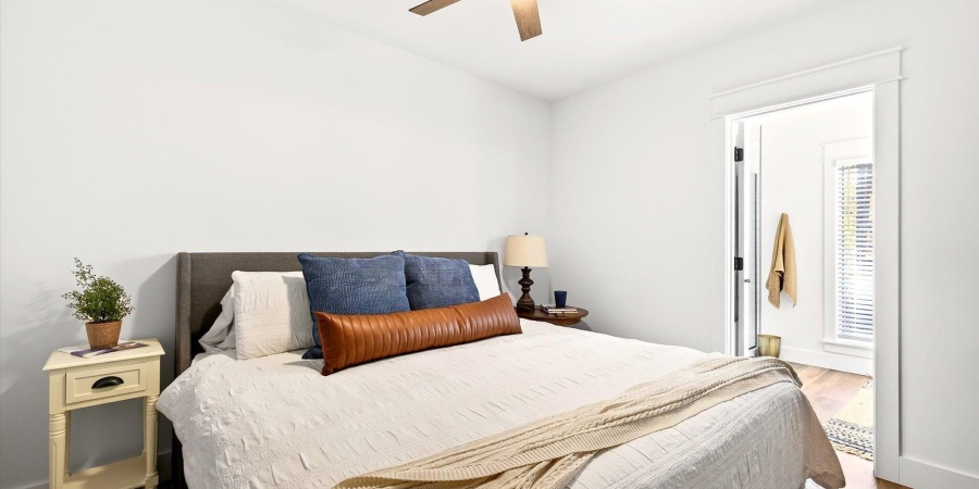 9428 S Harbour Pointe Drive, Bloomington, Indiana 47401,MLS,202545168