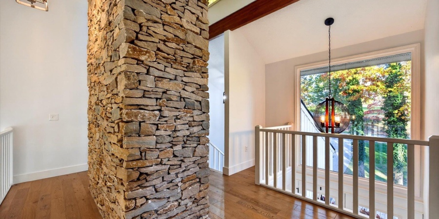 9428 S Harbour Pointe Drive, Bloomington, Indiana 47401,MLS,202545168