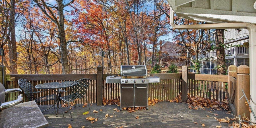 9428 S Harbour Pointe Drive, Bloomington, Indiana 47401,MLS,202545168