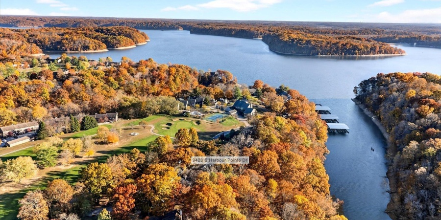 9428 S Harbour Pointe Drive, Bloomington, Indiana 47401,MLS,202545168