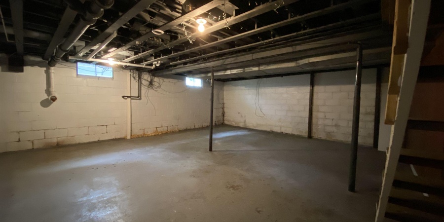 612 S Henderson St, Bloomington, Indiana 47401,MLS,202545224