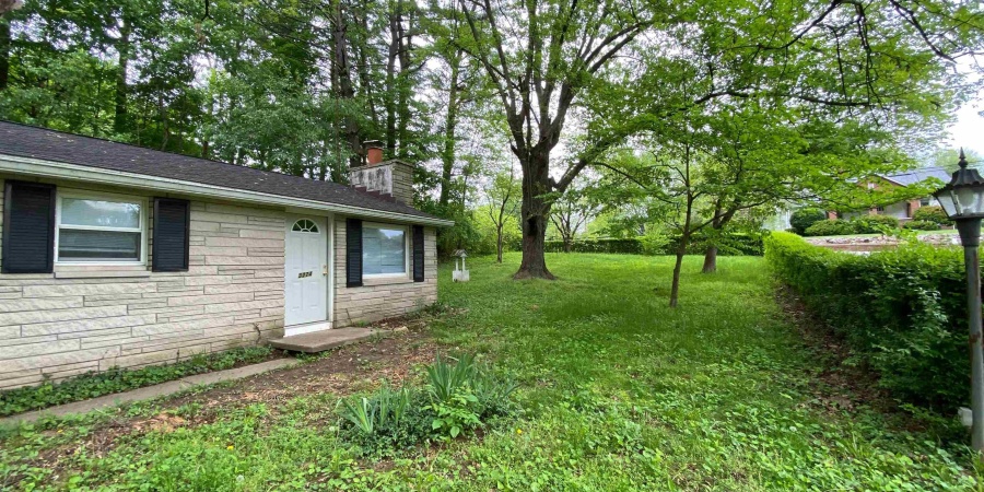 3274 E Moores Pike, Bloomington, Indiana 47401,MLS,202545225