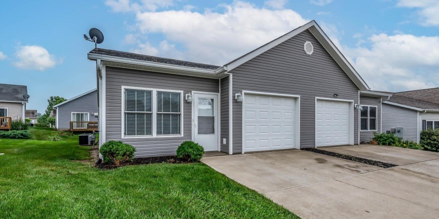 5733 W Monarch Court, Bloomington, Indiana 47403,MLS,202545245