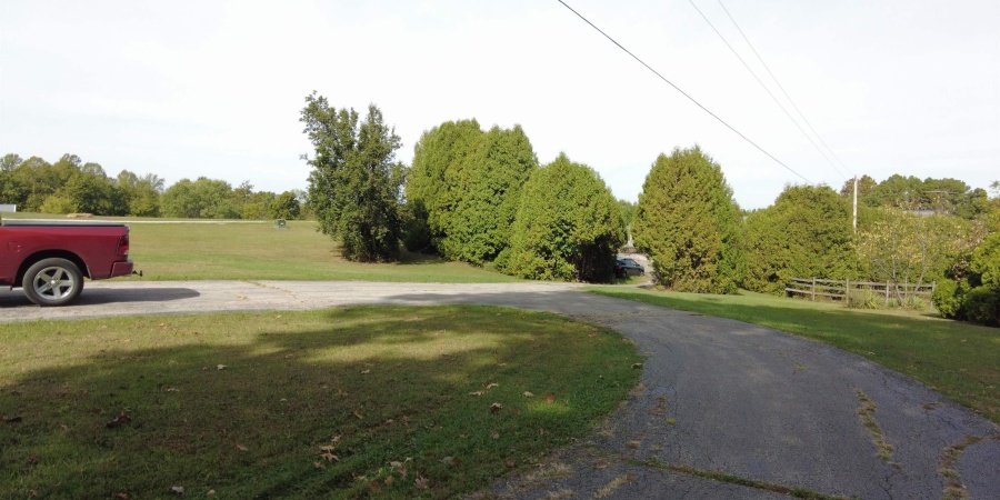 10056 E State Road 54 Highway, Bloomfield, Indiana 47424,MLS,202542680