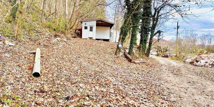 467 Rivervale Cabin Road, Bedford, Indiana 47421-6779,MLS,202545423