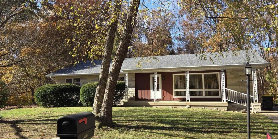 1605 E Woodland Drive, Bloomington, Indiana 47408,MLS,202545486