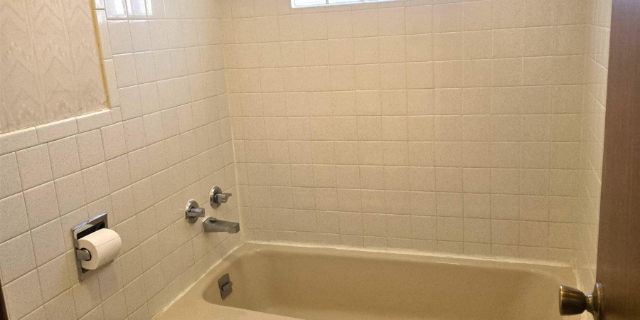 1605 E Woodland Drive, Bloomington, Indiana 47408,MLS,202545486