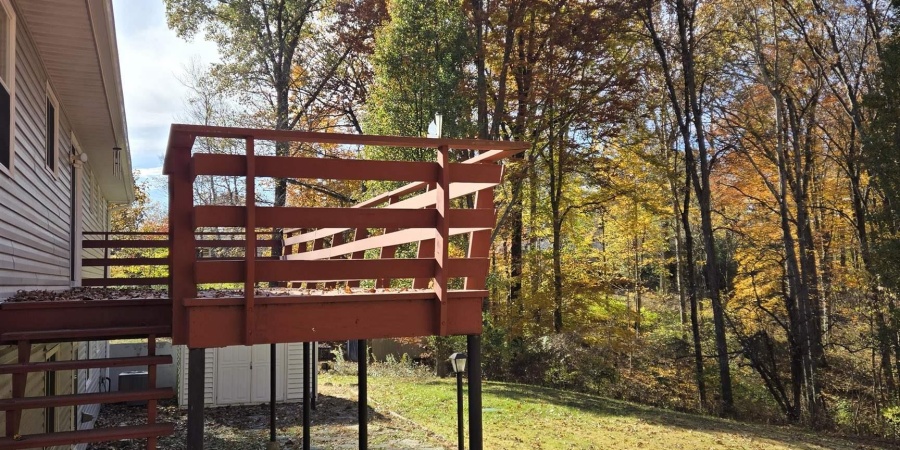 1605 E Woodland Drive, Bloomington, Indiana 47408,MLS,202545486