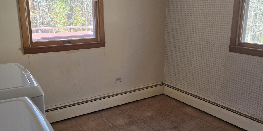 1605 E Woodland Drive, Bloomington, Indiana 47408,MLS,202545486