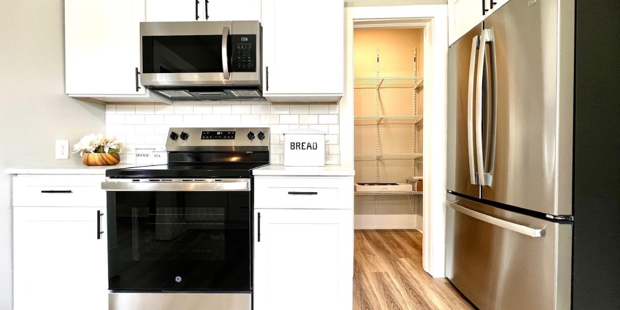 1414 R Street, Bedford, Indiana 47421,MLS,202545488