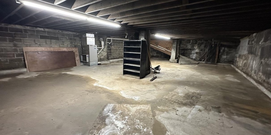 322 W 3rd Street, Bloomington, Indiana 47404,MLS,202545552