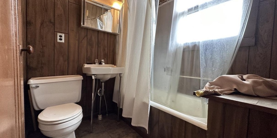 322 W 3rd Street, Bloomington, Indiana 47404,MLS,202545552