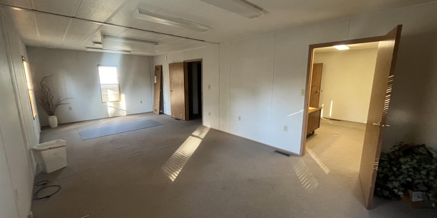 2404 U Street, Bedford, Indiana 47421,MLS,202545553