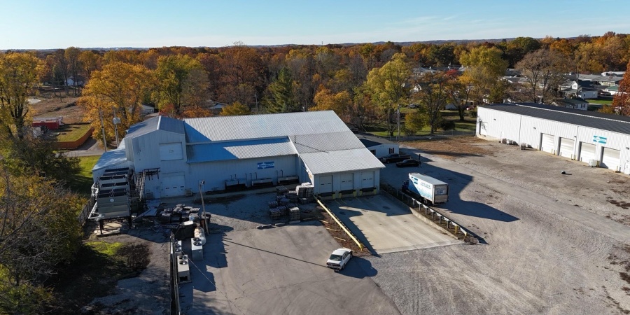 2404 U Street, Bedford, Indiana 47421,MLS,202545553