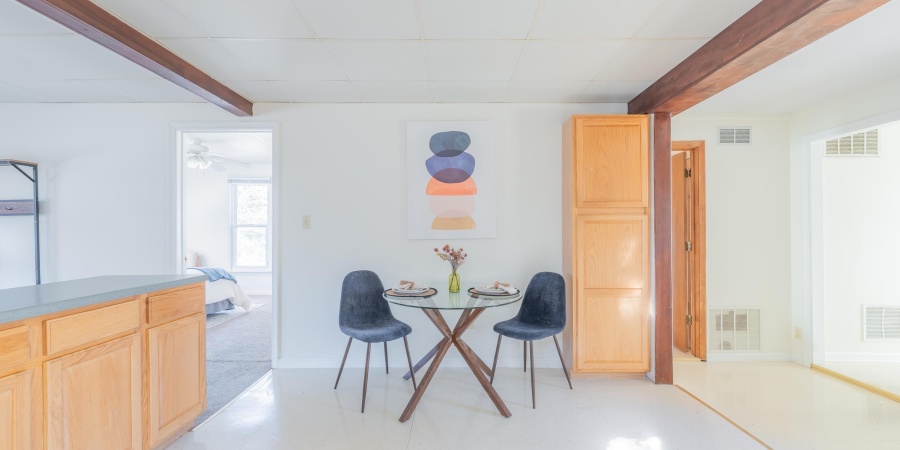 944 N Jackson Street, Bloomington, Indiana 47404-3430,MLS,202545524