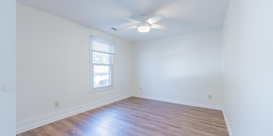 944 N Jackson Street, Bloomington, Indiana 47404-3430,MLS,202545524