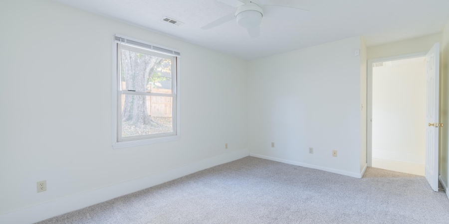 944 N Jackson Street, Bloomington, Indiana 47404-3430,MLS,202545524