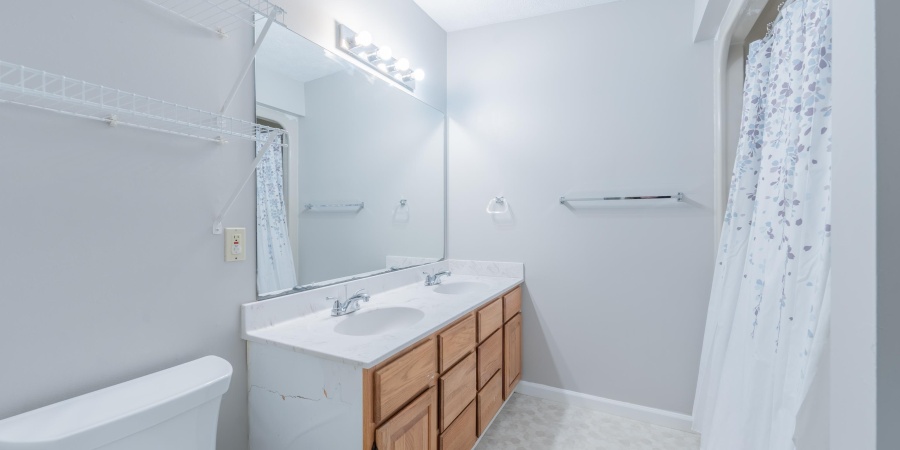 944 N Jackson Street, Bloomington, Indiana 47404-3430,MLS,202545524