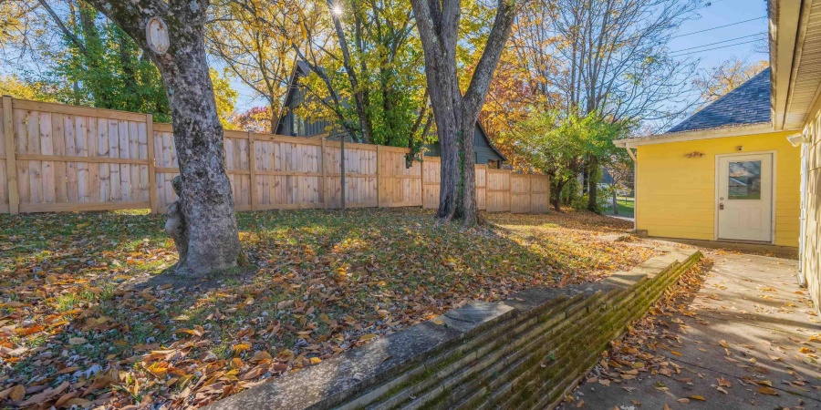 944 N Jackson Street, Bloomington, Indiana 47404-3430,MLS,202545524