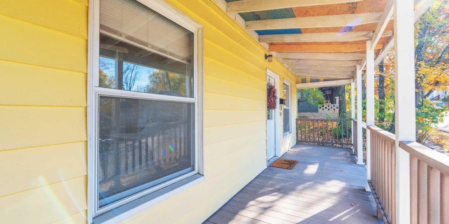 944 N Jackson Street, Bloomington, Indiana 47404-3430,MLS,202545524