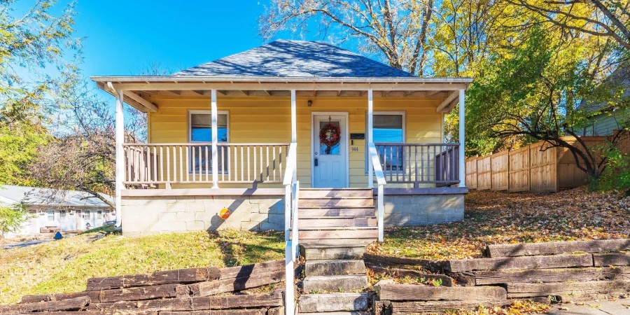 944 N Jackson Street, Bloomington, Indiana 47404-3430,MLS,202545524