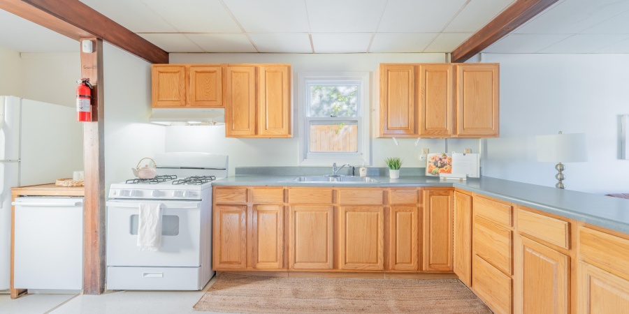 944 N Jackson Street, Bloomington, Indiana 47404-3430,MLS,202545524