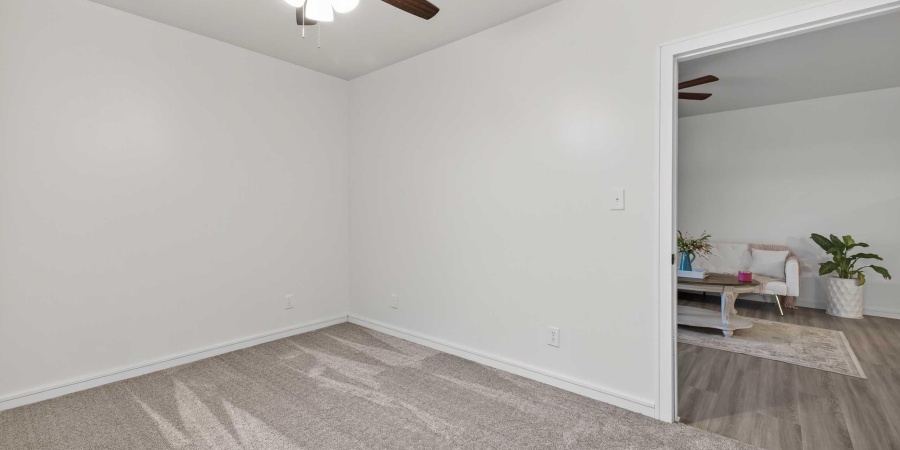 607 W Warren St - Units A & B, Mitchell, Indiana 47446,MLS,202545621