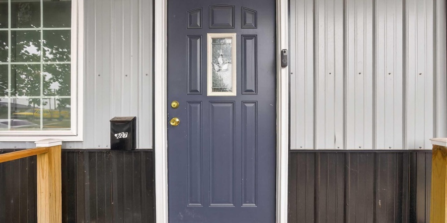 607 W Warren St - Units A & B, Mitchell, Indiana 47446,MLS,202545621