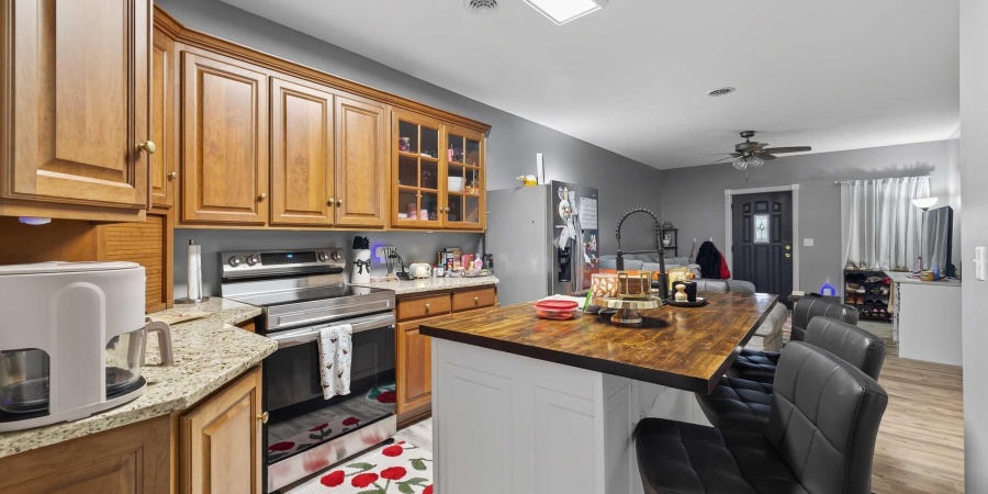 607 W Warren St - Units A & B, Mitchell, Indiana 47446,MLS,202545621