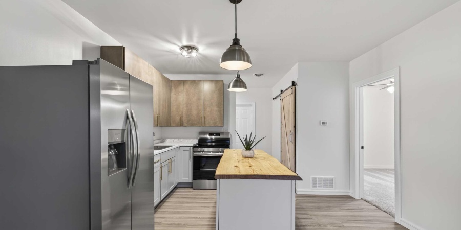 607 W Warren St - Units A & B, Mitchell, Indiana 47446,MLS,202545621