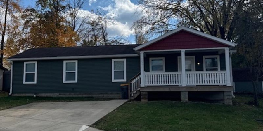 1221 W Green Tree Lane, Bloomington, Indiana 47403,MLS,202545624