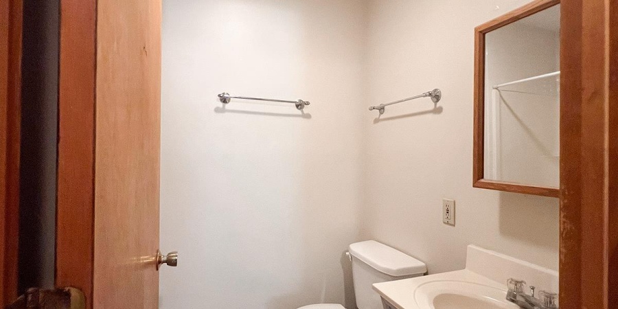 2304 E 8th Street, Bloomington, Indiana 47408,MLS,202545706