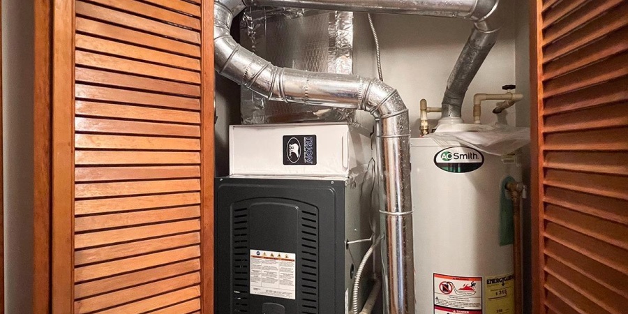 2304 E 8th Street, Bloomington, Indiana 47408,MLS,202545706