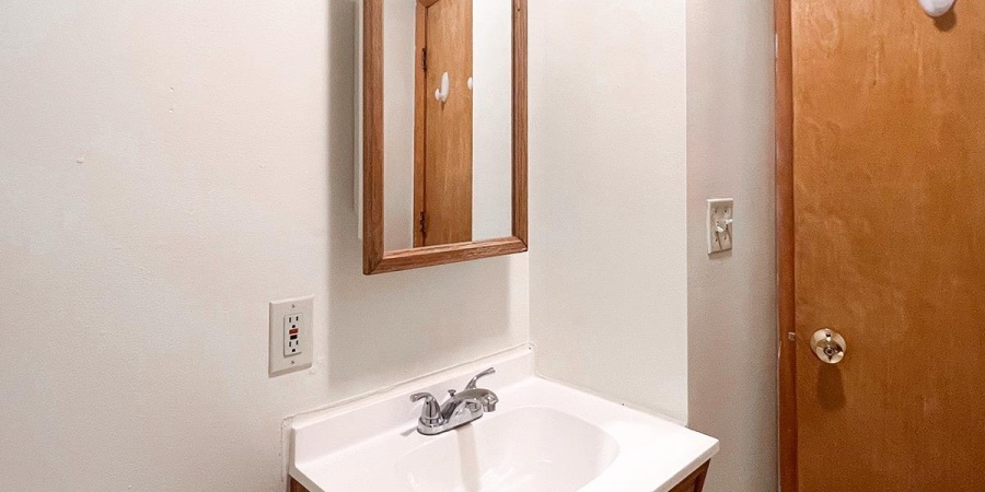 2304 E 8th Street, Bloomington, Indiana 47408,MLS,202545706