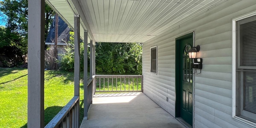 2304 E 8th Street, Bloomington, Indiana 47408,MLS,202545706